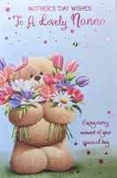 Mother’s Day Nanna - Cute Bear Holding Flowers